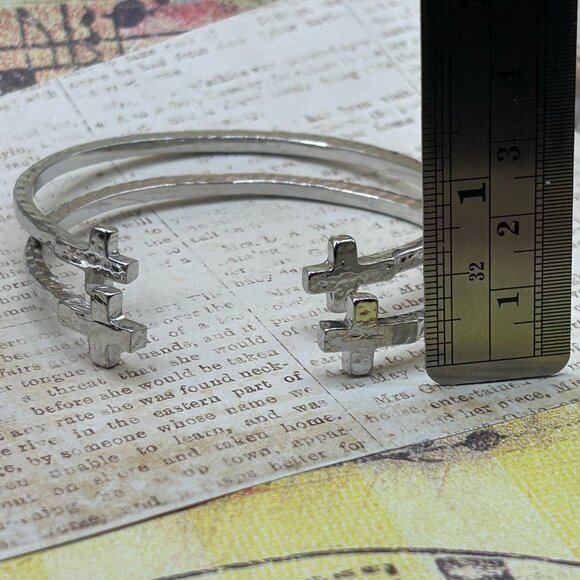 Set Bundle 2 Southwestern Silver Hammered Cross Cuff Bangle Bracelets - Picture 7 of 14